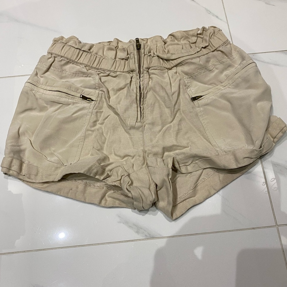 Wilfred Tan High Waist Shorts Lightweight Casual